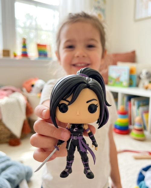 Luna Shadow Vinyl Figure